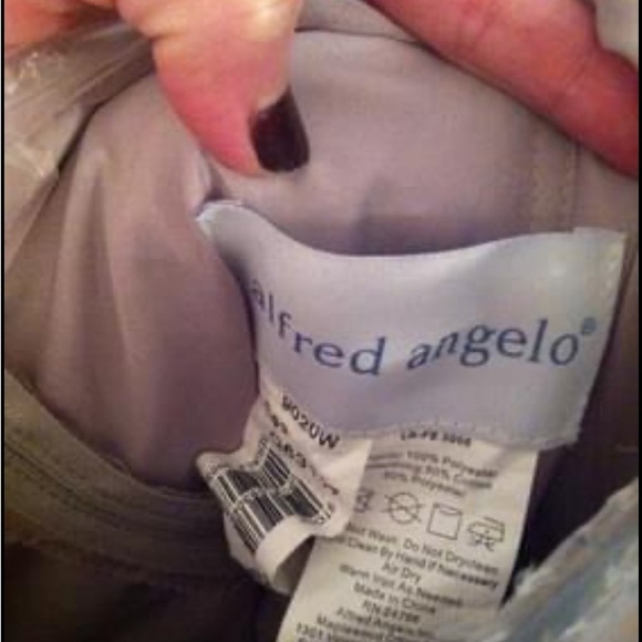 Alfred Angelo Mother of the bride (plus size) gown - Picture 4 of 7